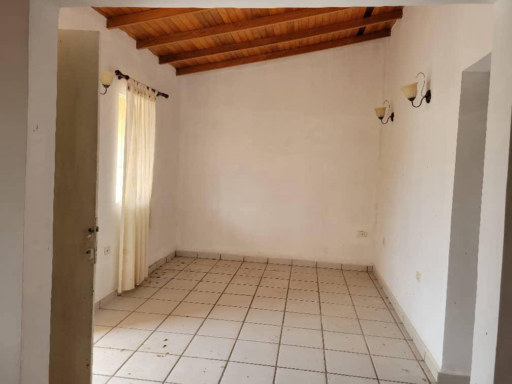 Будинок, 2142 м², 12 000$ — FAKTOR